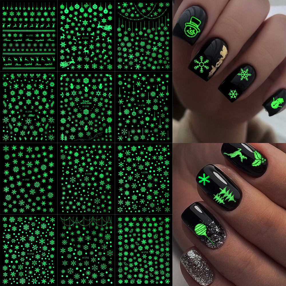 🌙 Nails That Shine at Night