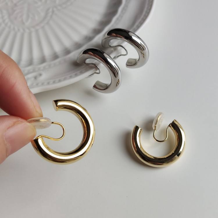 Pair of Vintage Hoops – Zero Pain Comfort! 💫