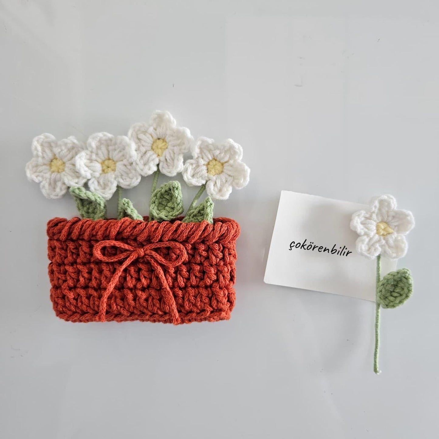 Handcrafted Magnetic Pot with Flowers